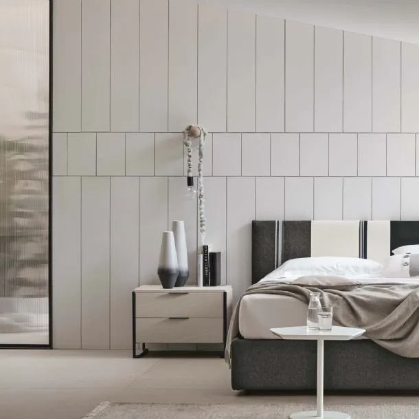 Letto con colori a piacere, Diagonal Testiera di Tomasella
