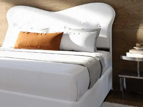 Letto imbottito classico Monroe di Barel