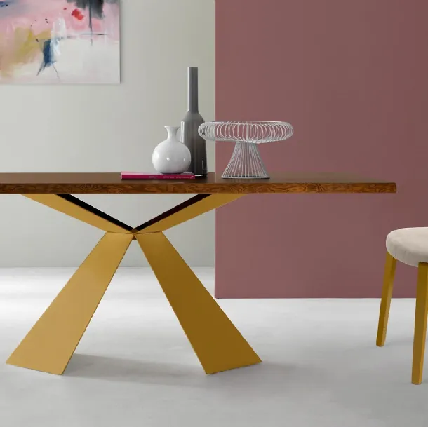 Sedia in legno imbottita Tecla Oro di Eurosedia