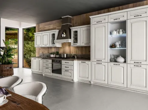 Cucina shabby in legno avorio cappa a vista Magda 01 di Arrex