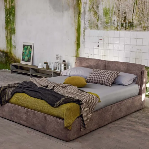Letto imbottito Icaro di Veneran