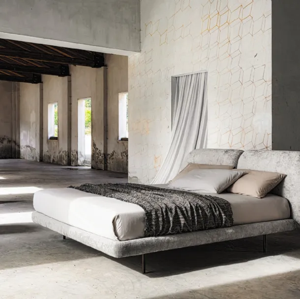 Letto imbottito Vogue di Veneran