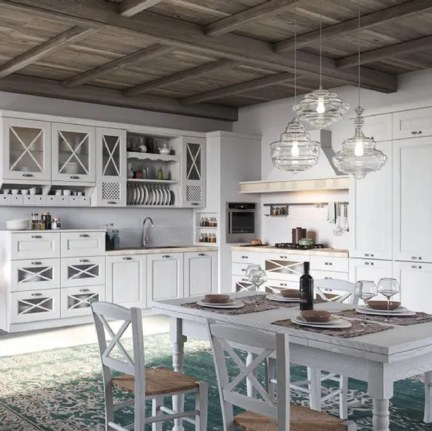 Cucina Shabby Chic con penisola Bellagio in legno laccato Bianco Ghiaccio decapè di Aran