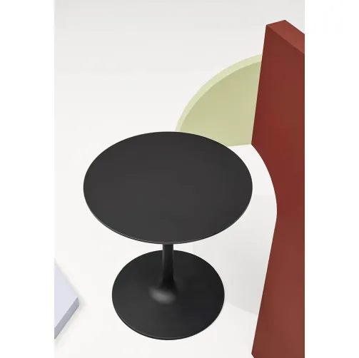 Tavolino Flink Table in acciaio Nero goffrato di Infiniti