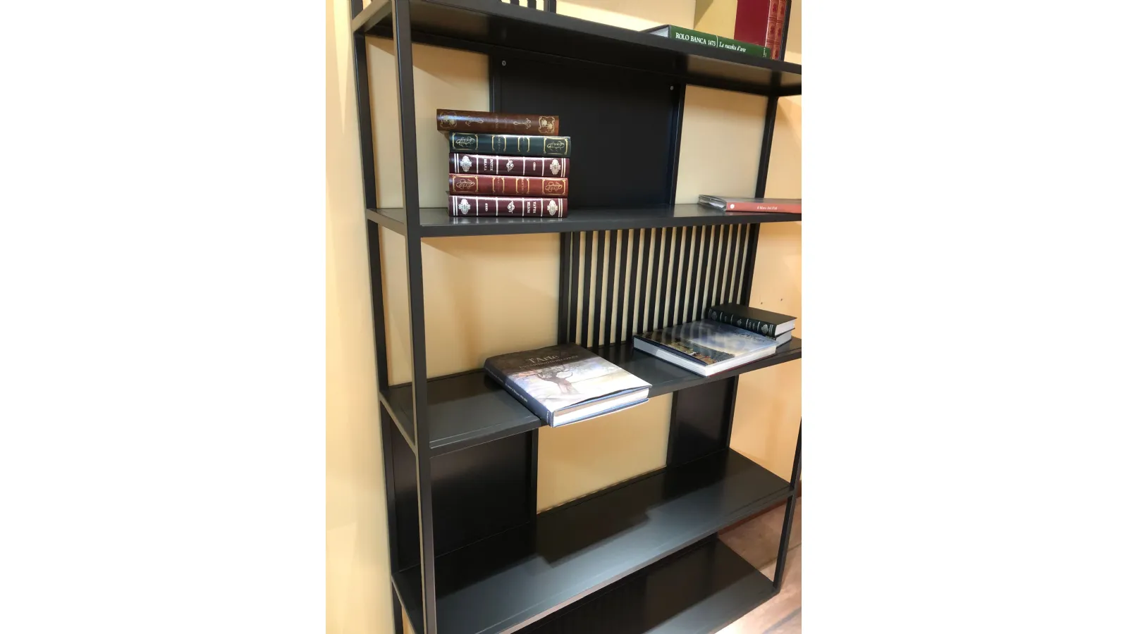 Libreria in ferro 
