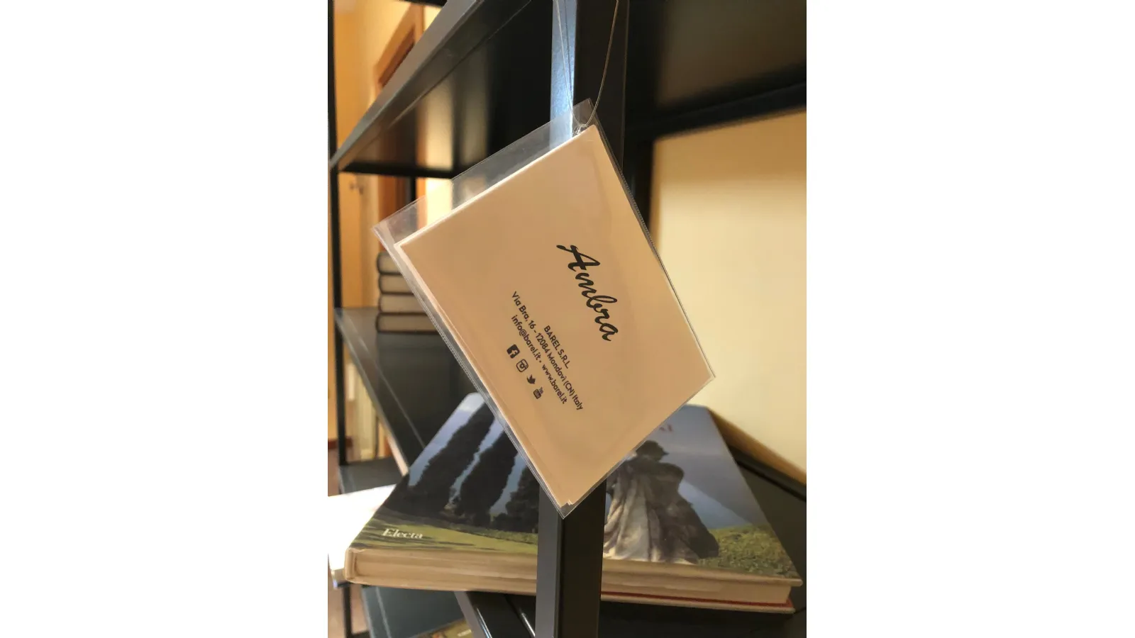 Libreria in ferro 