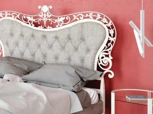 Letto in ferro e tessuto capitonnè Isabel di Barel