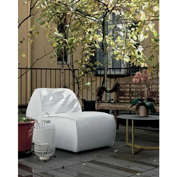 Poltroncina Soft rivestita in tessuto di Tomasella