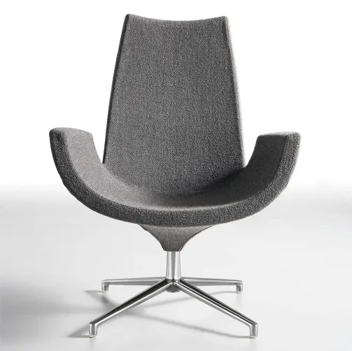 Poltroncina Lounge Beetle High Back rivestita in tessuto imbottito con base girevole in alluminio di Infiniti