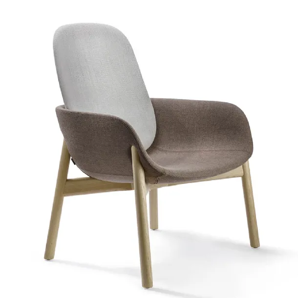 Poltrona Peb Wooden legs di Infiniti