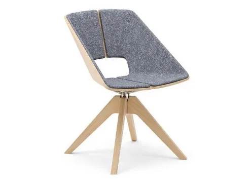 Sedia fissa di design in legno e tessuto Hug Swivel Wooden Base di Infiniti