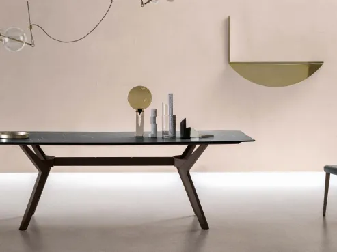 Tavolo in laminato opaco con piano in HPL scuro Ruben di Zanette