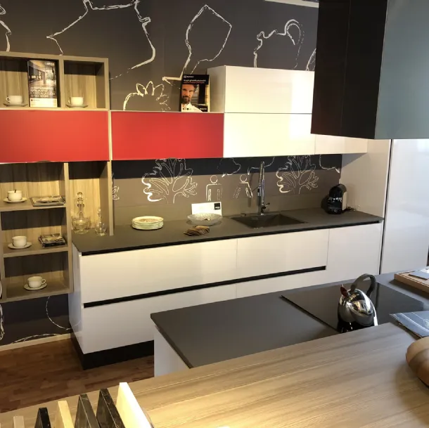 cucina Erika aran prezzo scontao moderna con isola bianco lucido