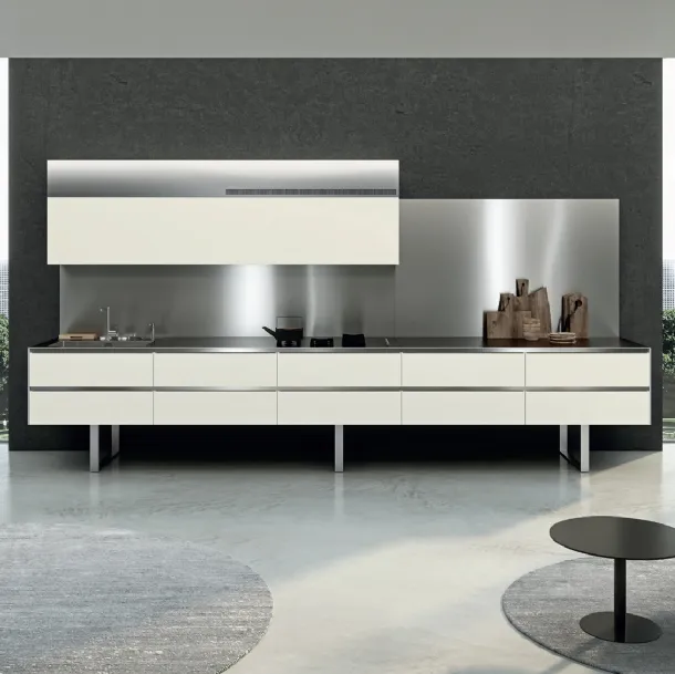 Cucina Design lineare Sipario in Fenix Bianco Kos e Acciaio inox di Aran