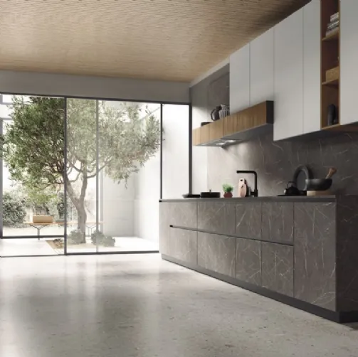Cucina Moderna lineare AL 32 Spaccato Cognac, vetro opaco e HPL Grafite di Arrex