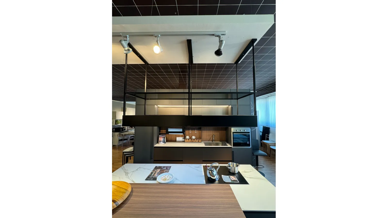 Cucina ad isola Erika Aran con forte sconto 